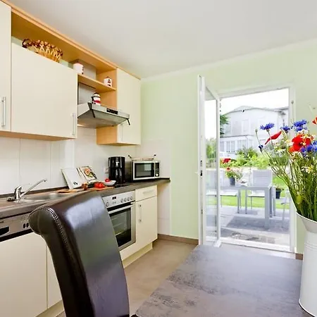 펜션 Ferienhaus Inselblume In Auf Rugen 푸트버스